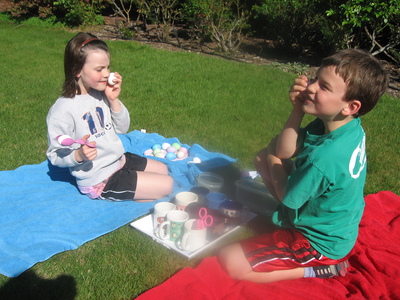 Dyeing Easter eggs