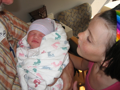 Evya Rose meets the family