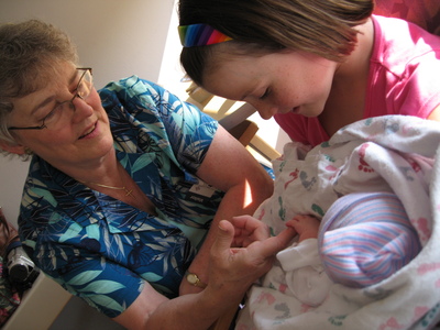Evya Rose meets the family