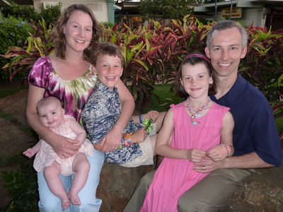 20091124-P1000124-Kauai_family_picture_pre-Roys
