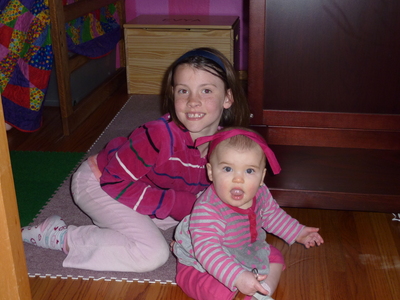 Evya's first hairbow, courtesy of Allyndreth