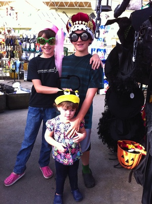 Evya, Tyrian and Allyndreth in silly hats