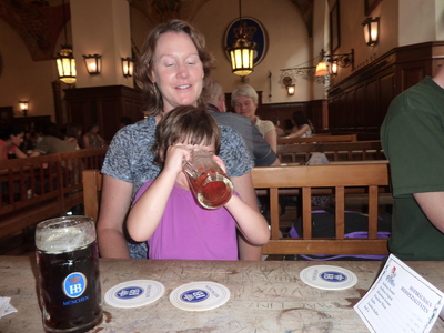 20120621.1737-P1050494-Pictures_by_AMS-Munich-Altstadt_Hofbrau_Haus