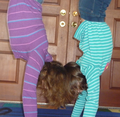 20130302.1328-P1060080-CE_AMS_handstands