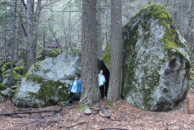 20140216.1148-IMG_0039-Yosemite-Curry_Village_moss_rocks