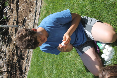 20140419.1210-IMG_1389-Easter_egg_dyeing